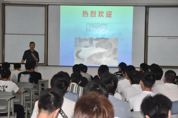 说明: b7d1d3ef46e9c8b0042f1b7d30d81565